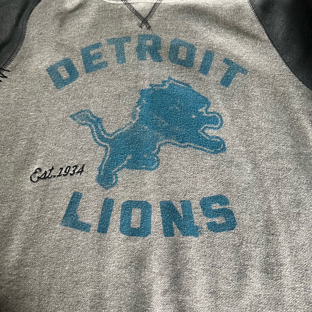 Detroit Lions Gray and Blue Sweatshirt